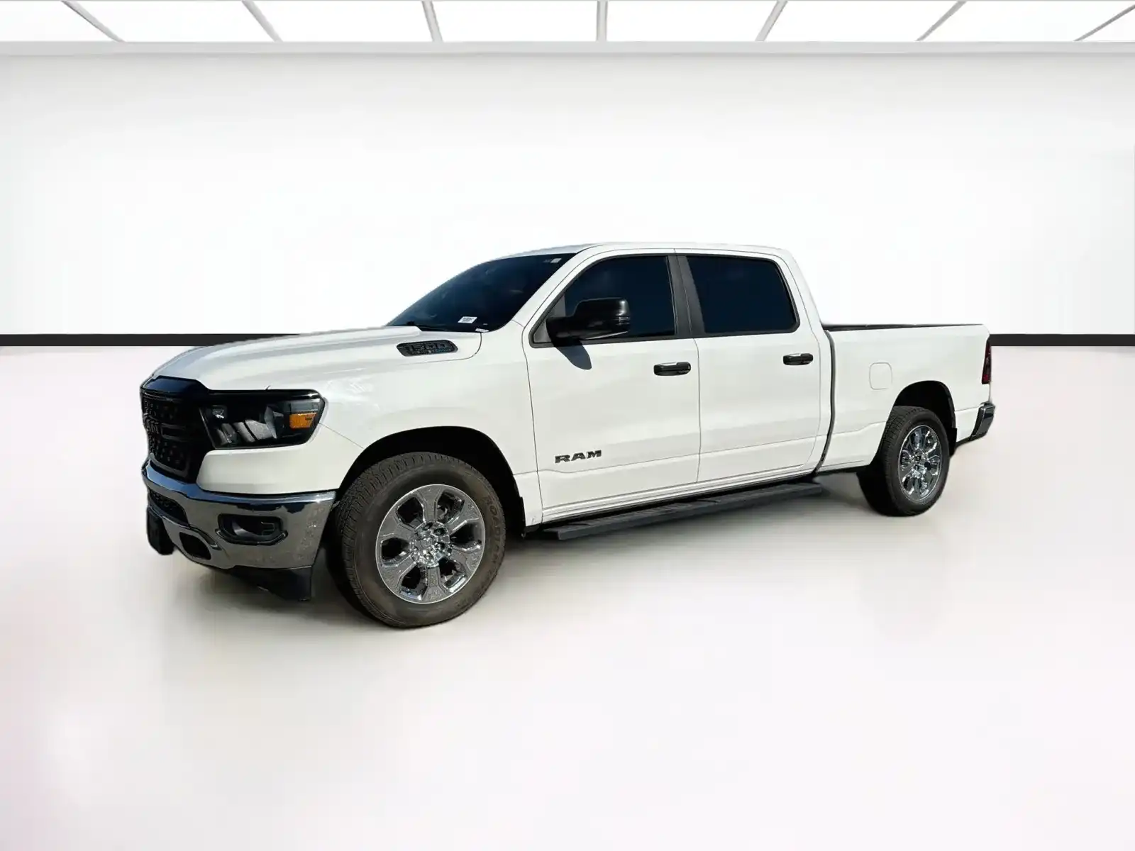 2023 RAM 1500 Big Horn/Lone Star 4WD Crew Cab 6'4's photo