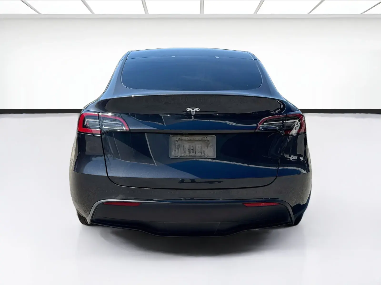 2024 Tesla Model Y Long Range RWD photo 5