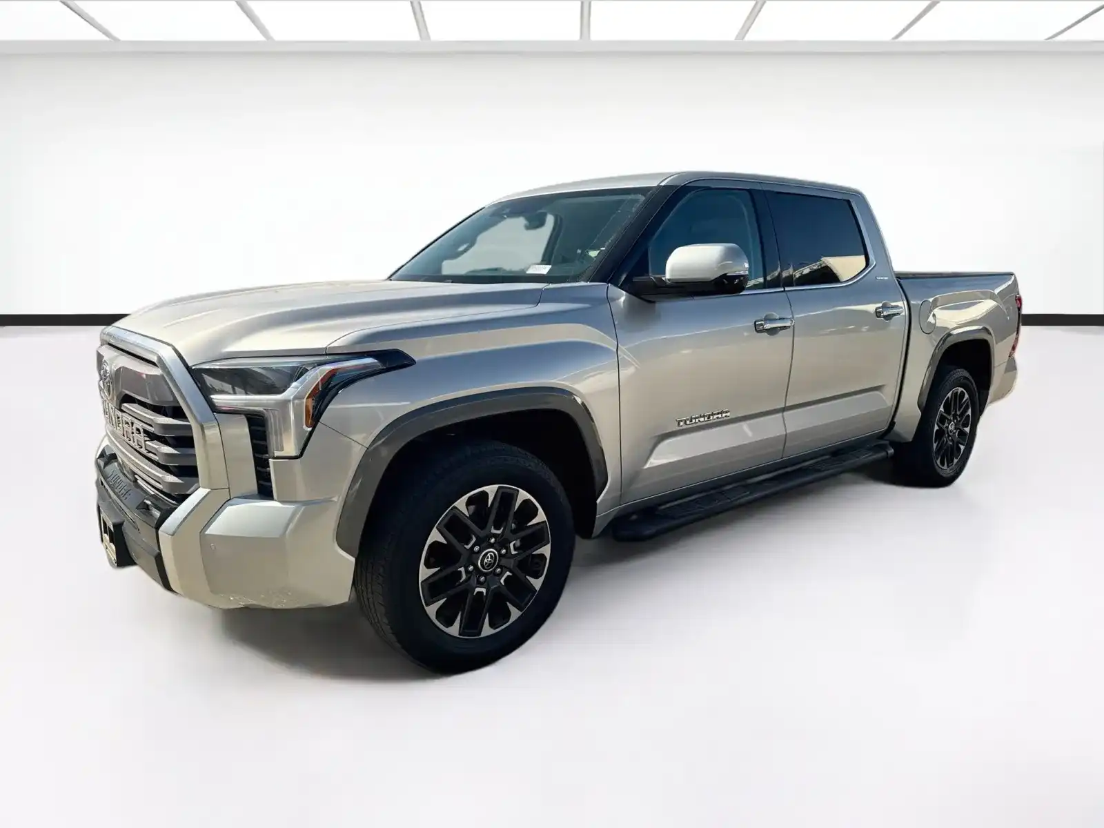 2022 Toyota Tundra Limited 3.4L CrewMax 5.5' Bed's photo