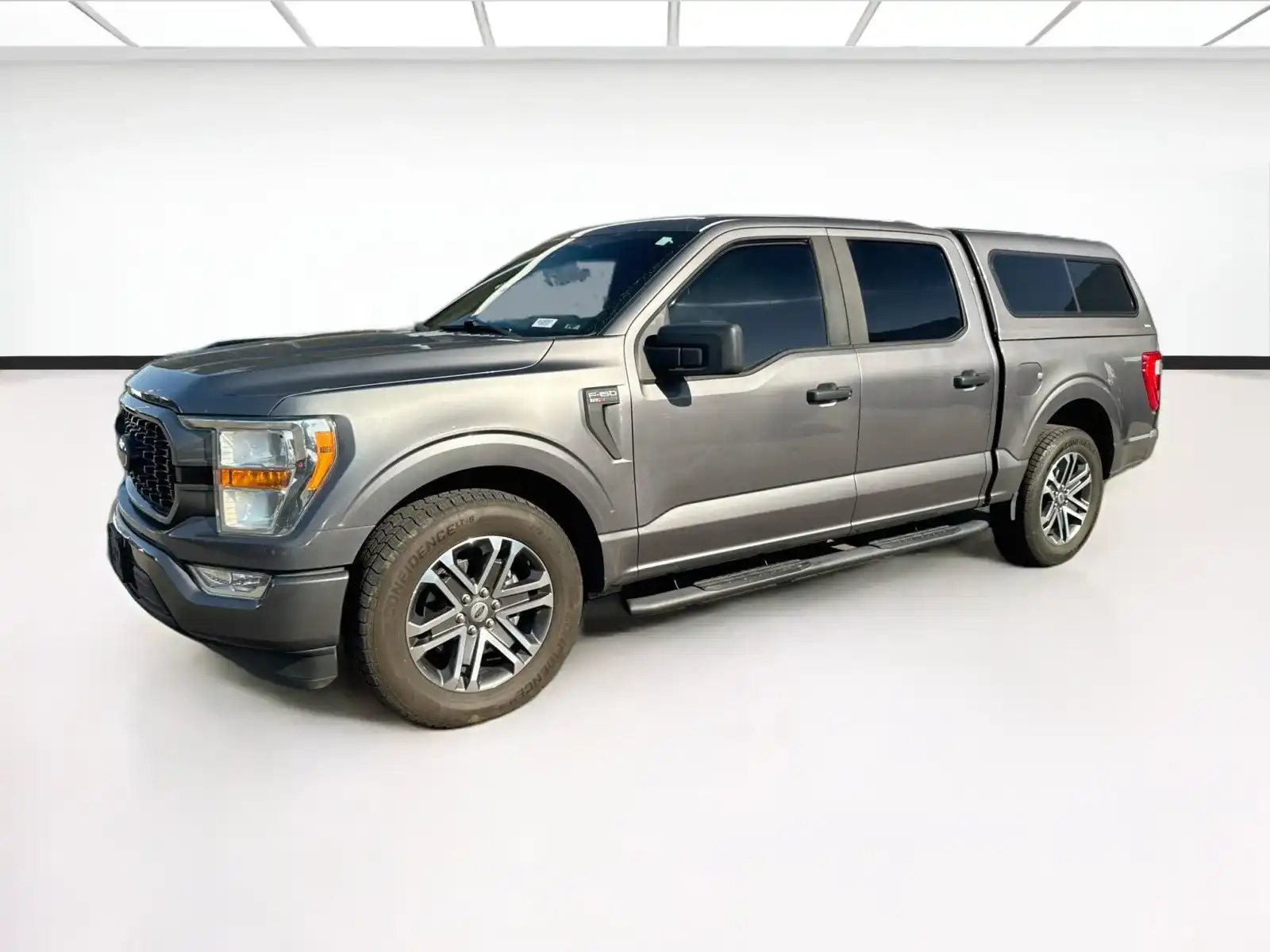 2021 Ford F-150 XL SuperCrew 5-1/2' Box's photo