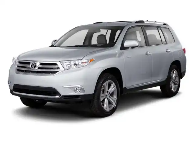 2013 Toyota Highlander Plus V6's photo