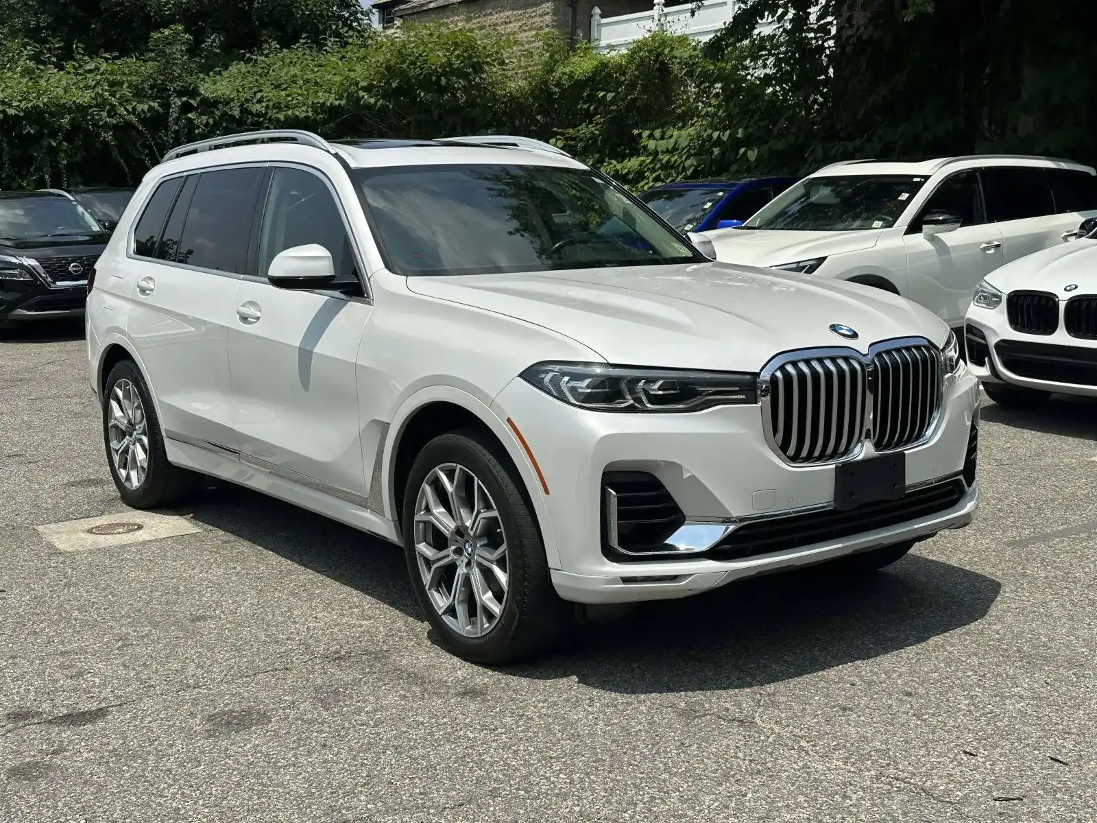 2020 BMW X7 xDrive40i's photo