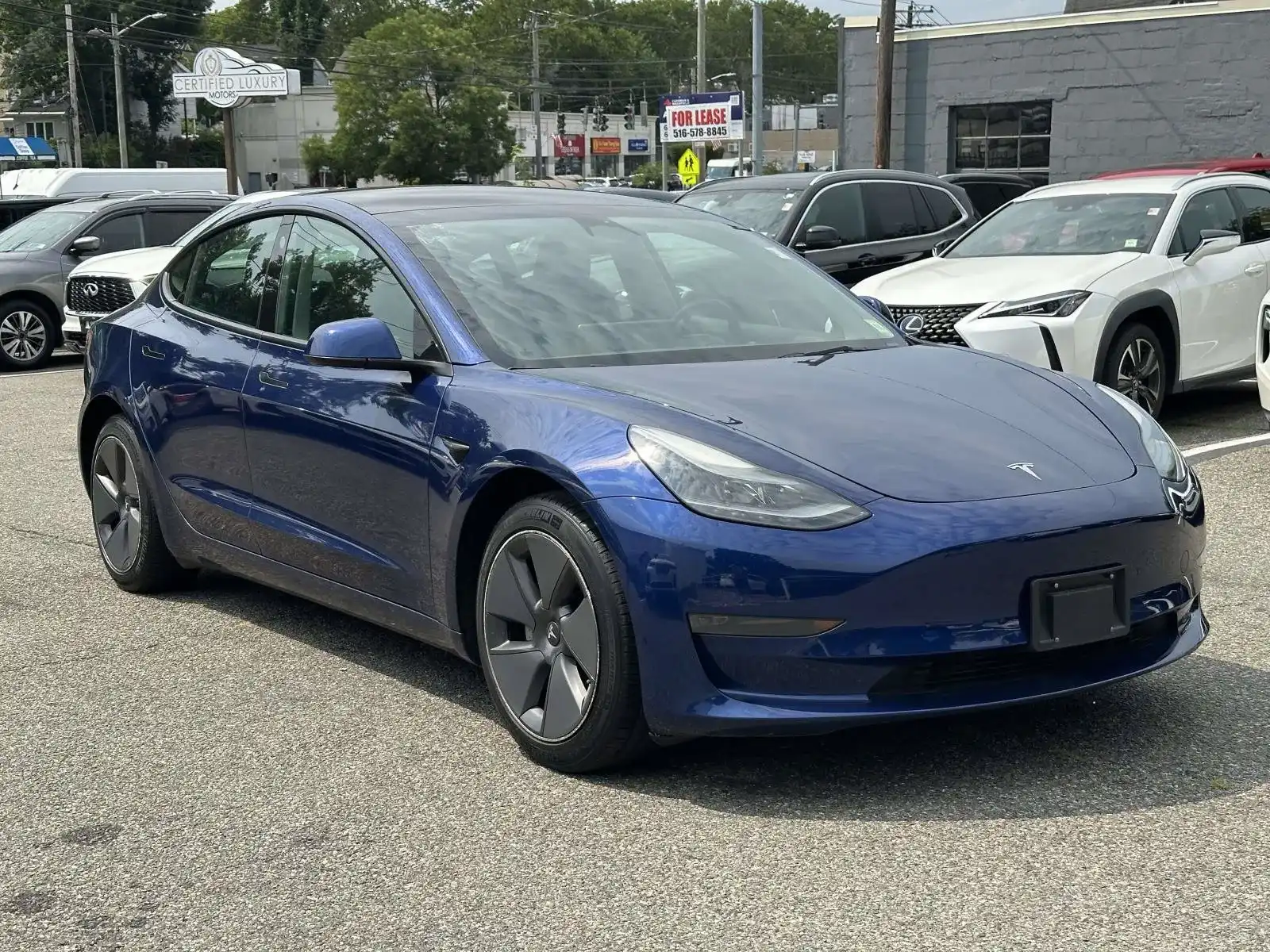 2023 Tesla Model 3 Base's photo