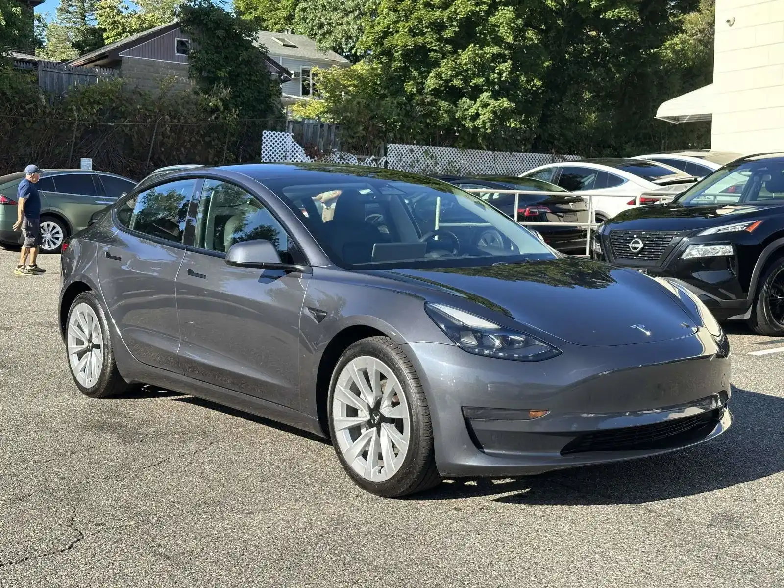 2023 Tesla Model 3 Base's photo