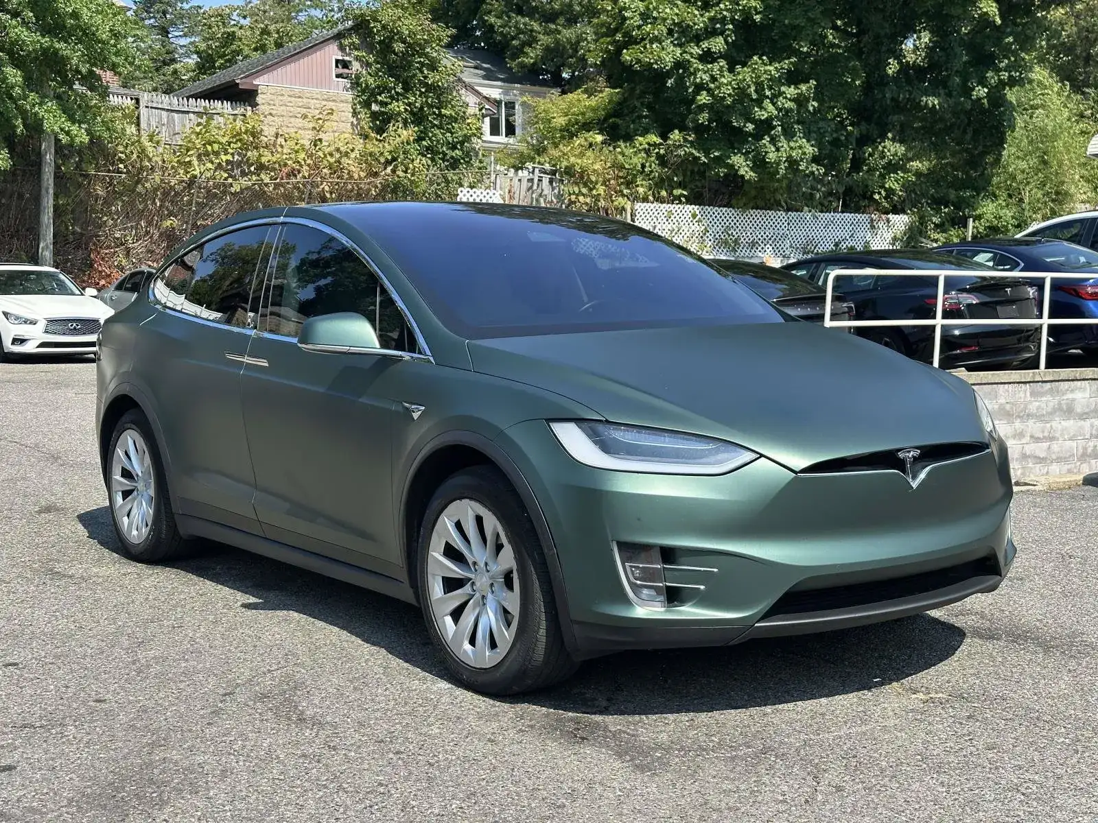 2019 Tesla Model X Long Range's photo