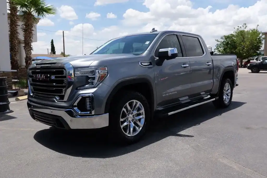 2020 GMC Sierra 2WD Crew Cab Short Box SLT's photo