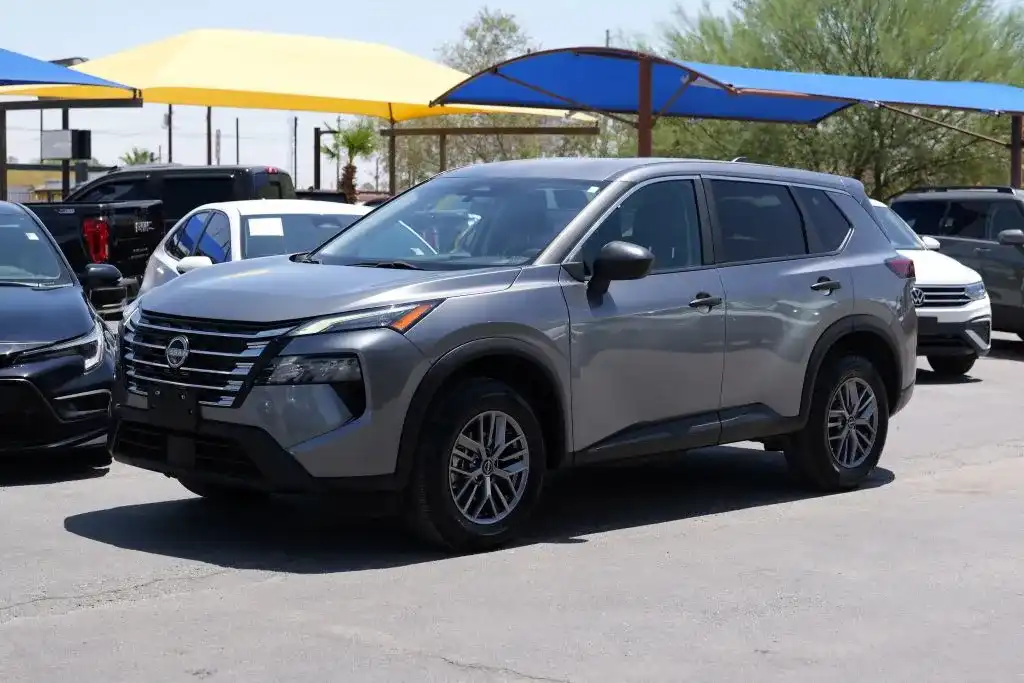 2024 Nissan Rogue S AWD's photo