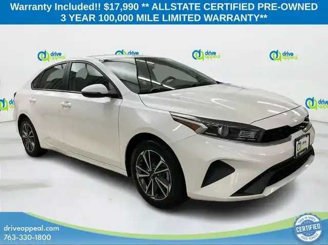 2023 Kia Forte LXS AT's photo