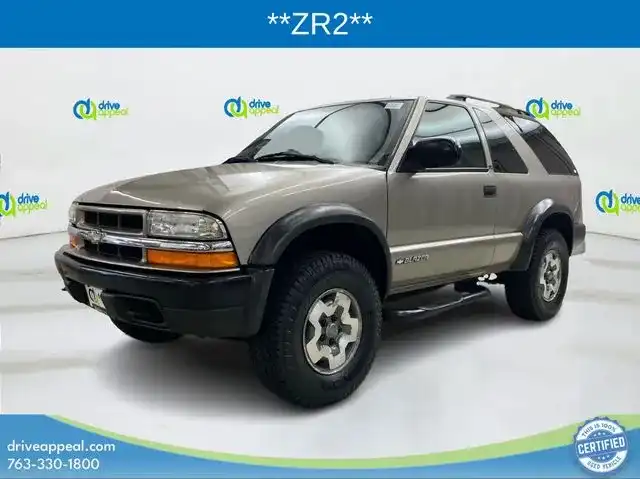 2001 Chevrolet Blazer 4WD LS's photo