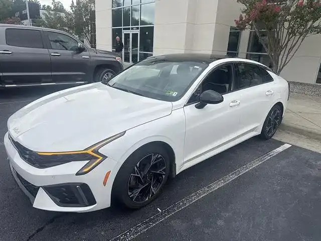 2025 Kia Optima GT-Line AWD's photo