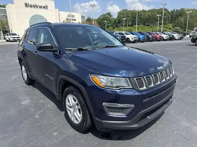 2019 Jeep Compass Sport's photo