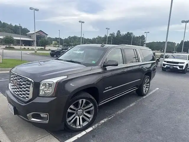 2018 GMC Yukon Denali AWD's photo