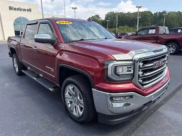 2018 GMC Sierra SLT 4WD Crew Cab Short Box's photo