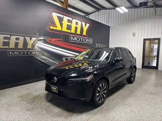 2023 Volvo XC60 B5 Plus Dark Theme AWD's photo