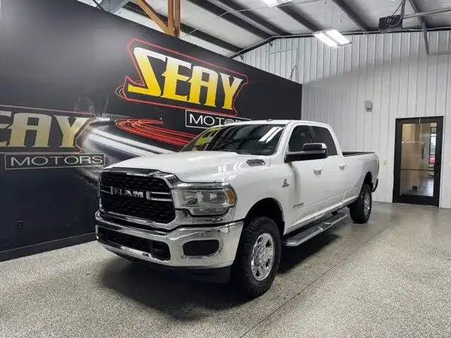 2022 RAM 2500 Big Horn 4X4 Crew Cab LWB's photo