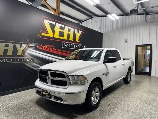 2020 RAM 1500 Classic SLT 4x4 Crew Cab 6'4's photo