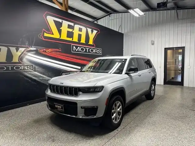 2023 Jeep Grand Cherokee L Limited 4x4's photo