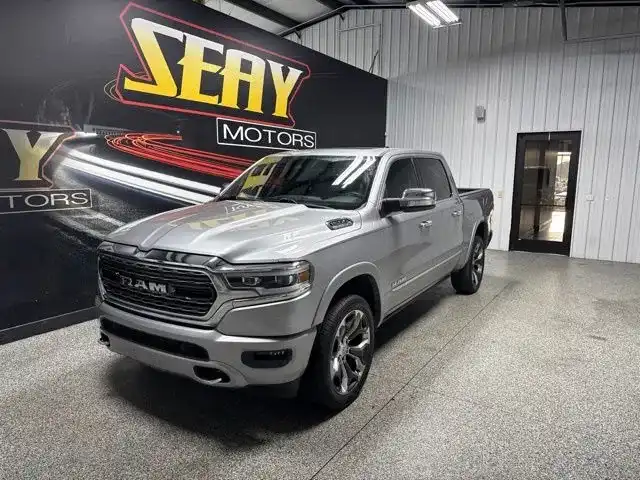 2019 RAM 1500 Limited 4x4 Crew Cab 5'7's photo