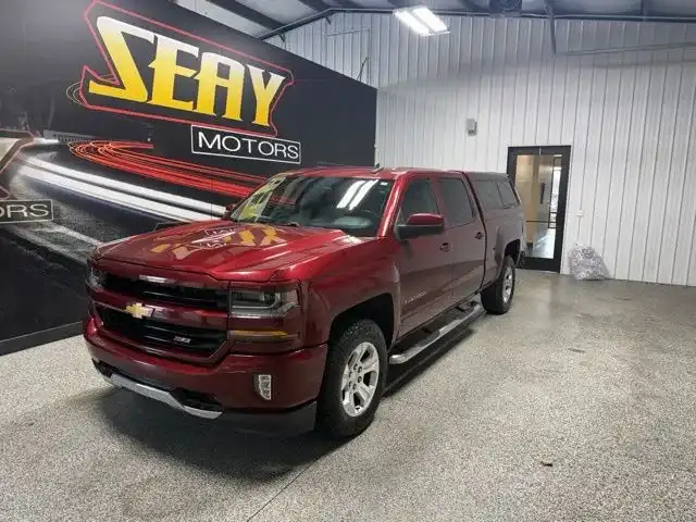 2017 Chevrolet Silverado 1500 LT 4WD Crew Cab Standard Box's photo