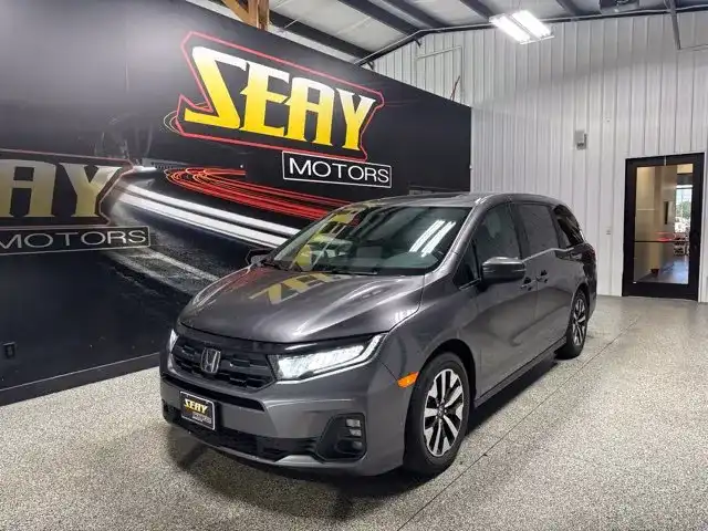2025 Honda Odyssey EX-L's photo