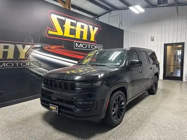2024 Jeep Grand Wagoneer L Series II Obsidian 4WD's photo