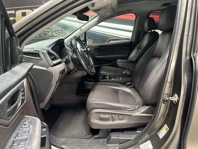 2019 Honda Odyssey EX-L photo 4