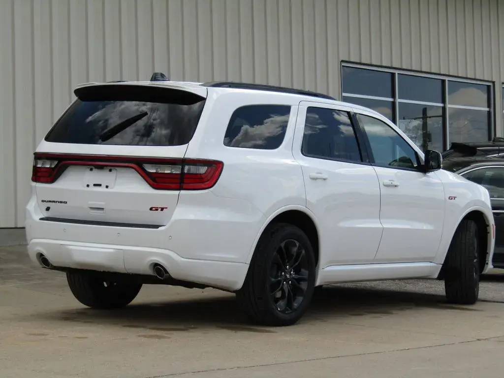 2026 Dodge Durango GT Plus AWD photo 3