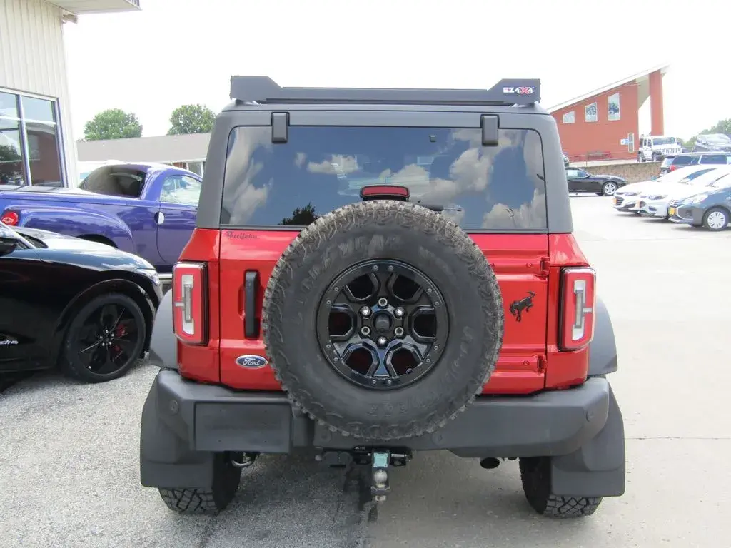 2023 Ford Bronco Wildtrak 4x4 photo 4