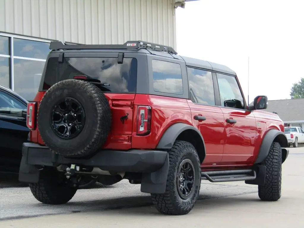 2023 Ford Bronco Wildtrak 4x4 photo 3