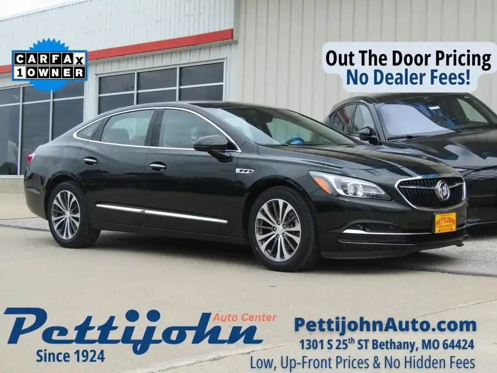 2017 Buick LaCrosse Preferred's photo