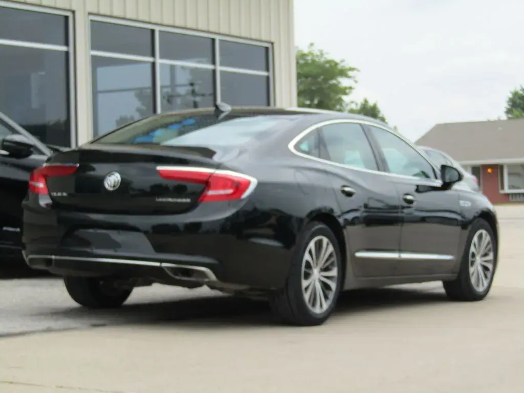 2017 Buick LaCrosse Preferred photo 3