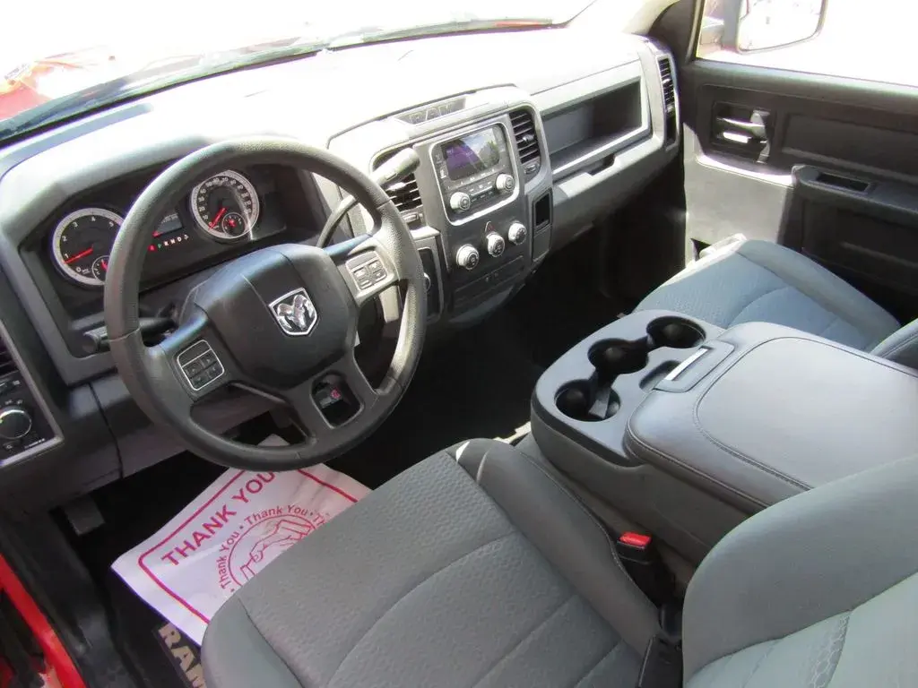 2014 RAM 1500 Tradesman 4x4 Regular Cab photo 5