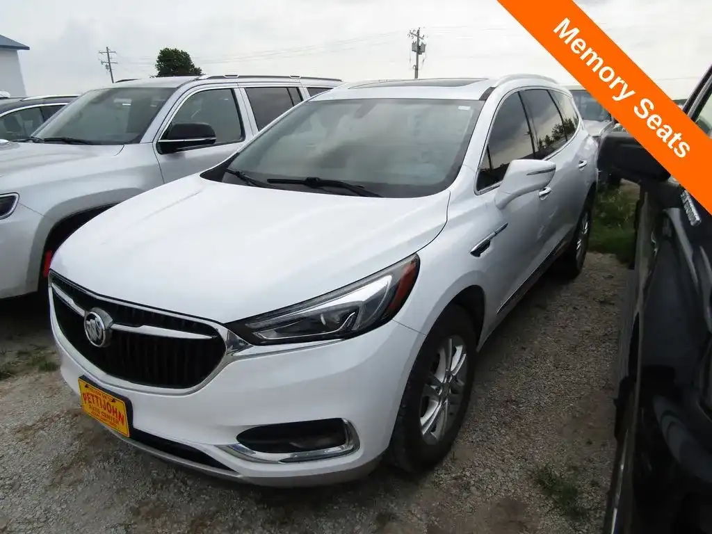 2020 Buick Enclave Essence AWD's photo