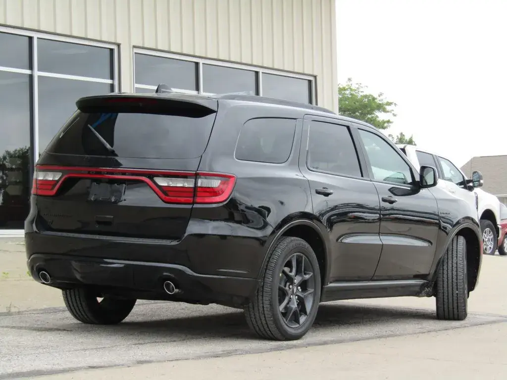 2026 Dodge Durango GT HEMI Plus V8 AWD photo 3