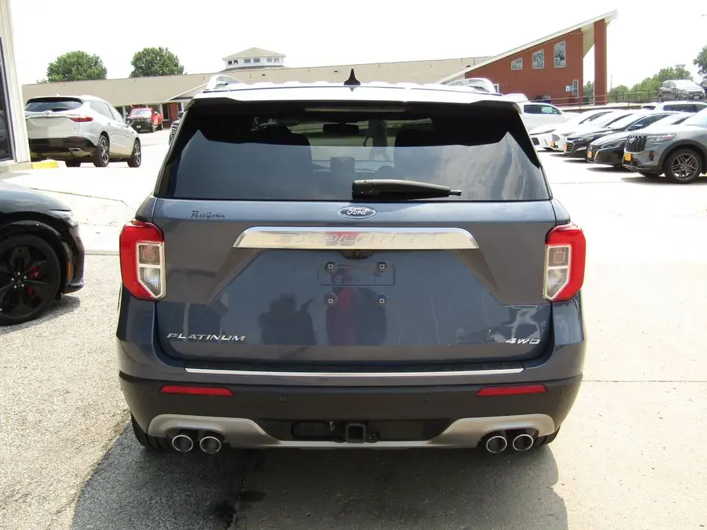 2021 Ford Explorer Platinum 4WD photo 4