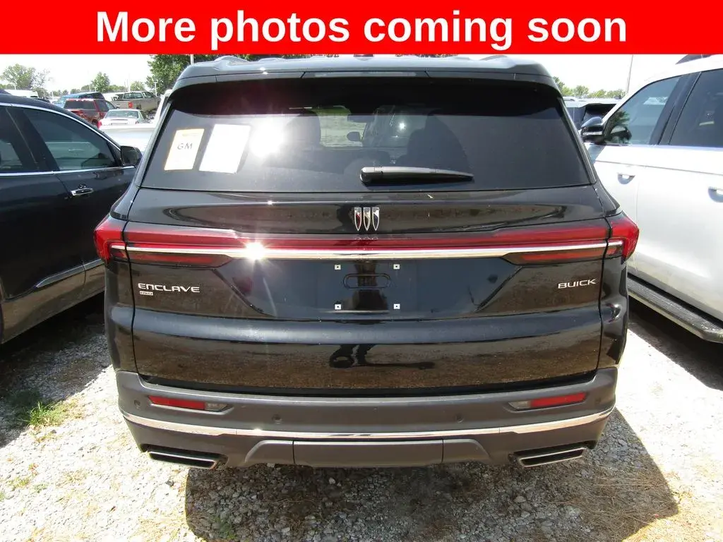 2026 Buick Enclave Preferred AWD photo 4