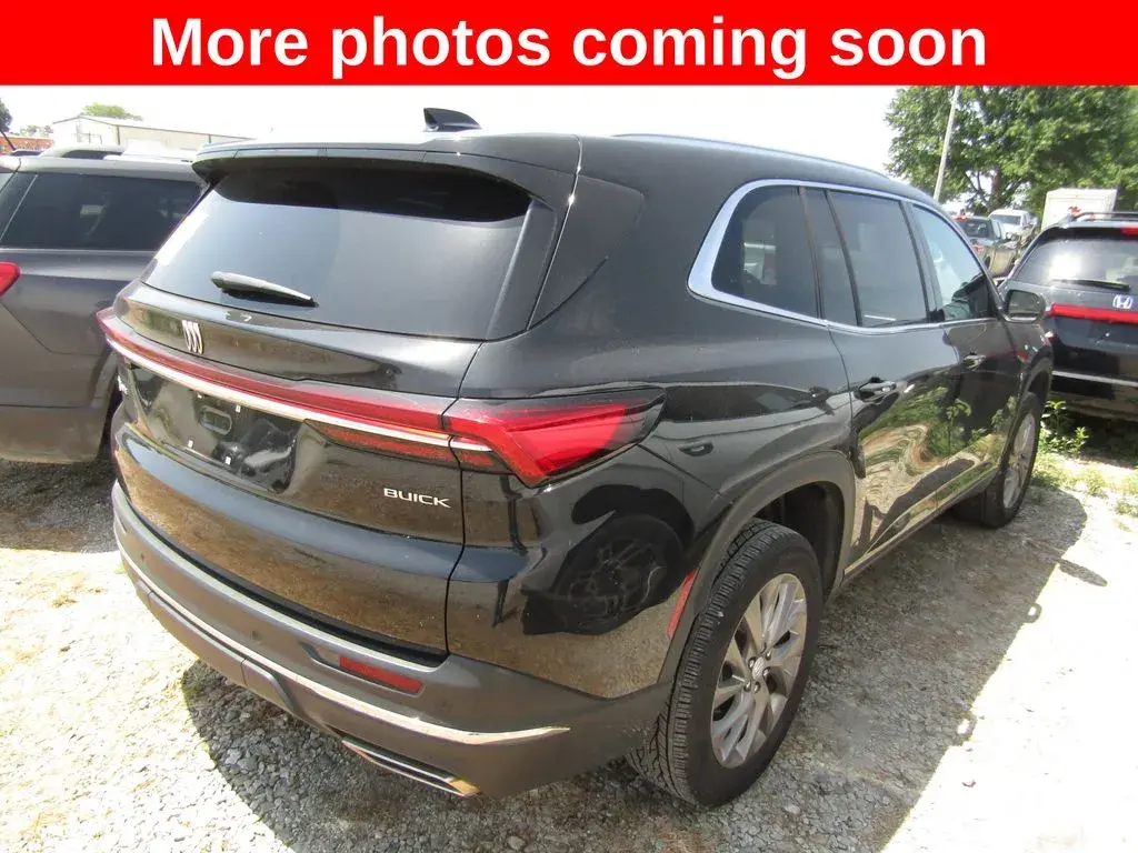 2026 Buick Enclave Preferred AWD photo 5