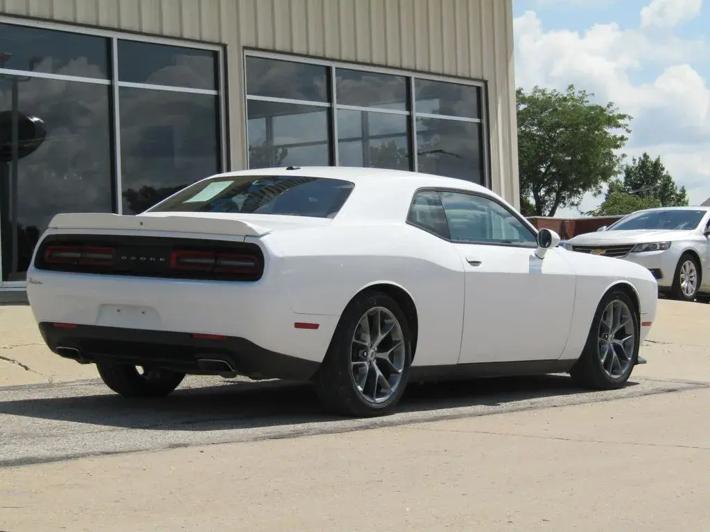 2022 Dodge Challenger GT Auto photo 3