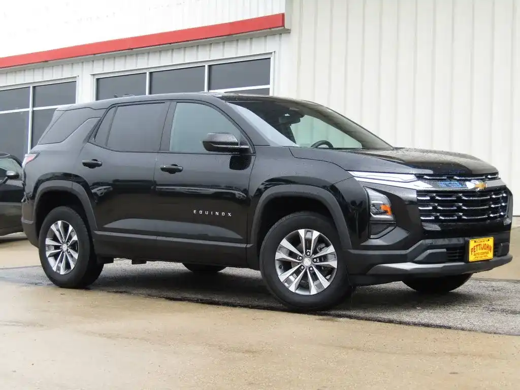 2026 Chevrolet Equinox 1.5T LT AWD's photo