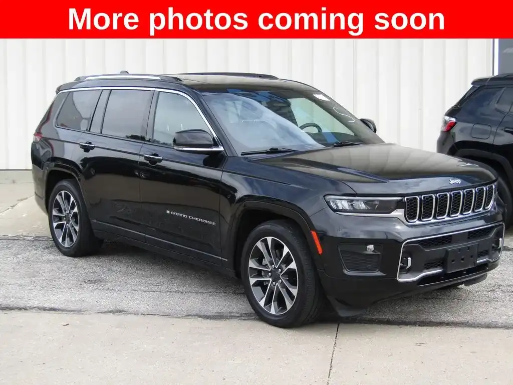 2023 Jeep Grand Cherokee L Overland 4WD's photo
