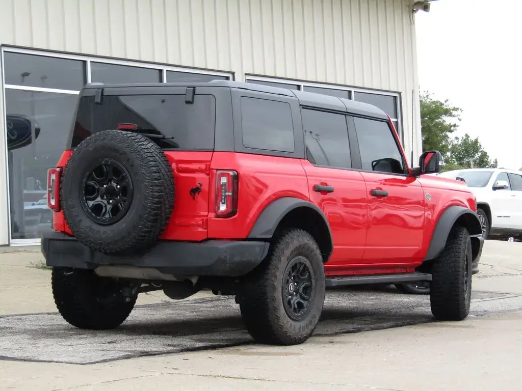 2023 Ford Bronco Wildtrak 4WD photo 3