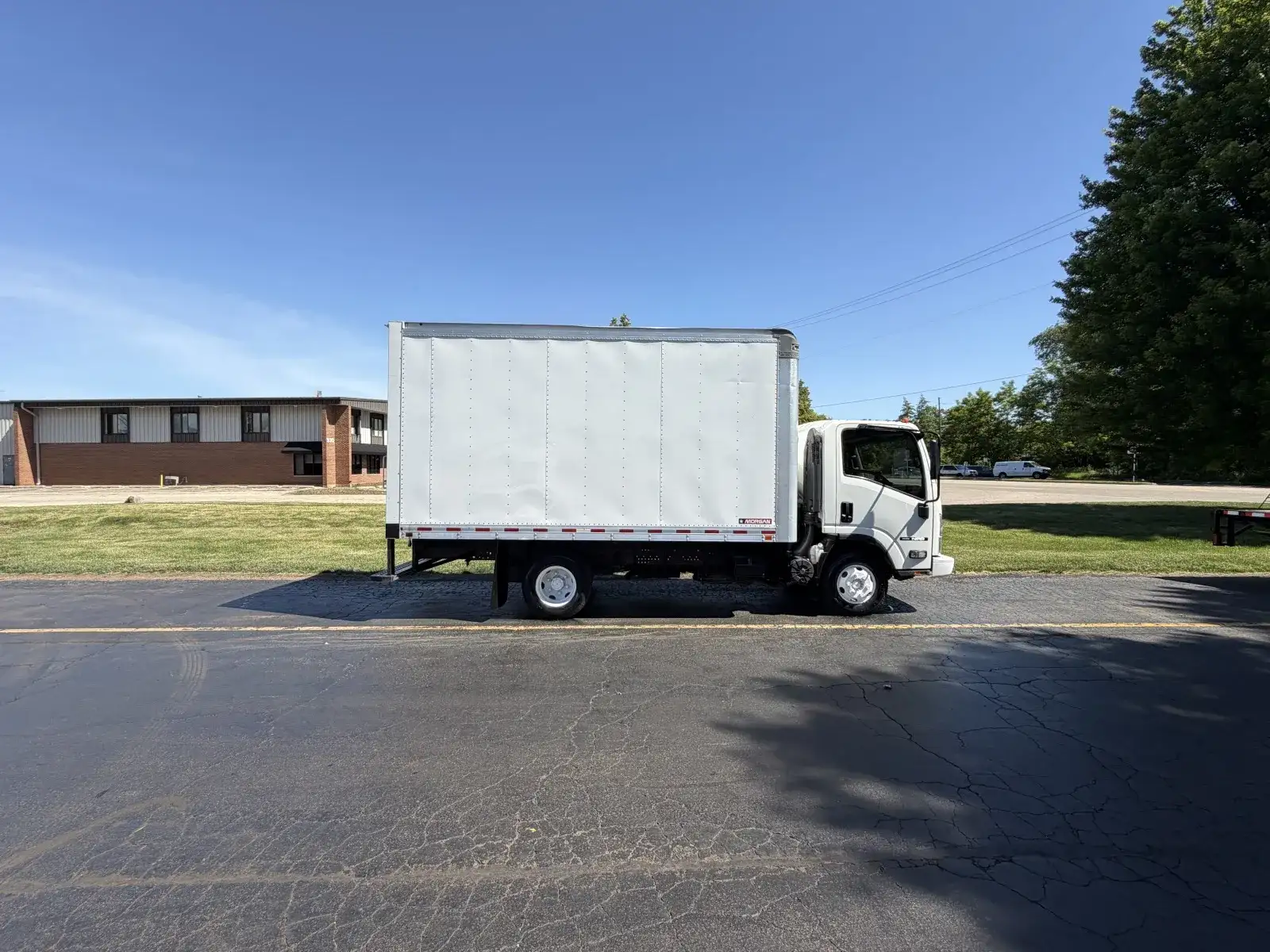 2020 Isuzu NPR-HD's photo