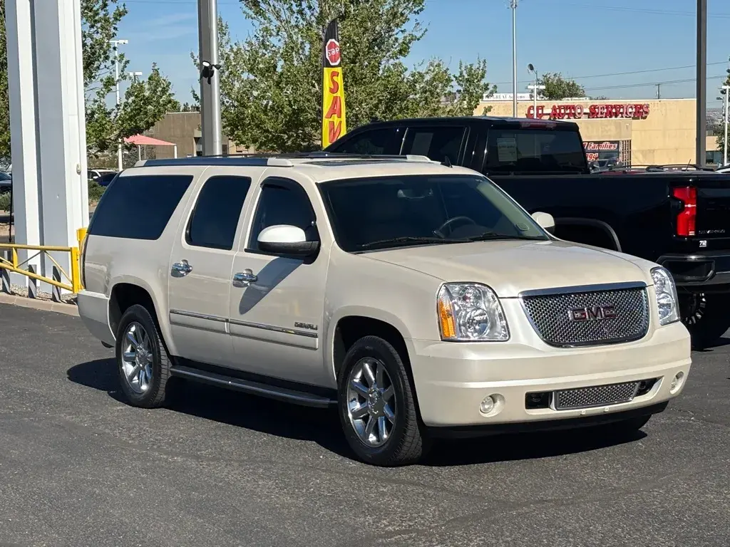2013 GMC Yukon Denali AWD photo 4