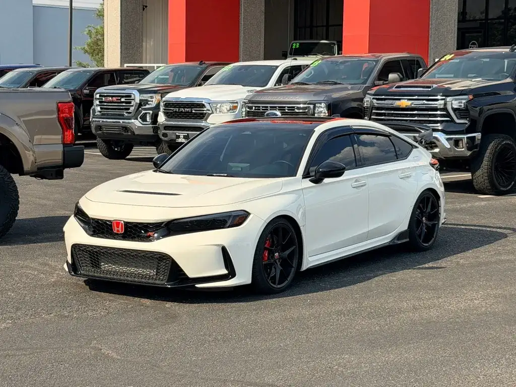 2023 Honda Civic Type-R's photo