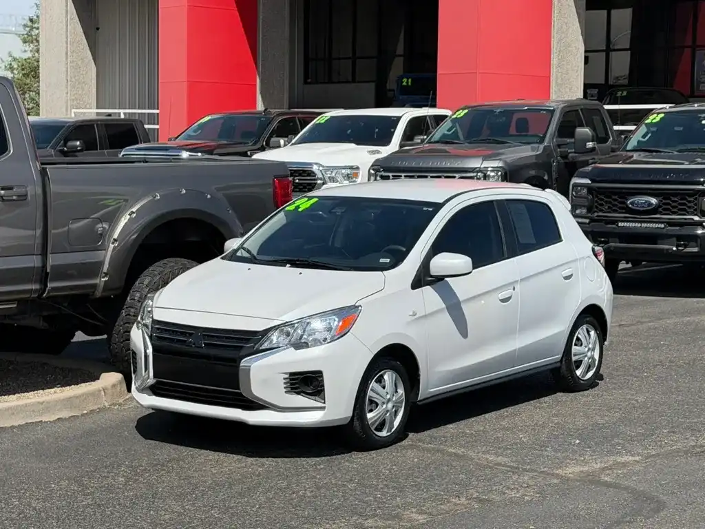 2024 Mitsubishi Mirage ES CVT's photo