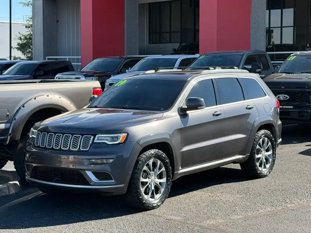 2019 Jeep Grand Cherokee Summit 4WD's photo