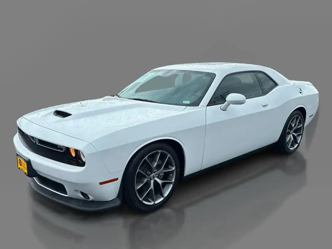 2022 Dodge Challenger GT Auto's photo