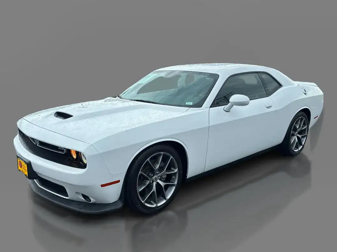 2022 Dodge Challenger GT Auto's photo