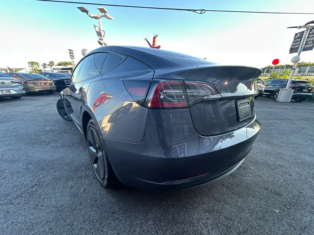 2023 Tesla Model 3 Long Range photo 5