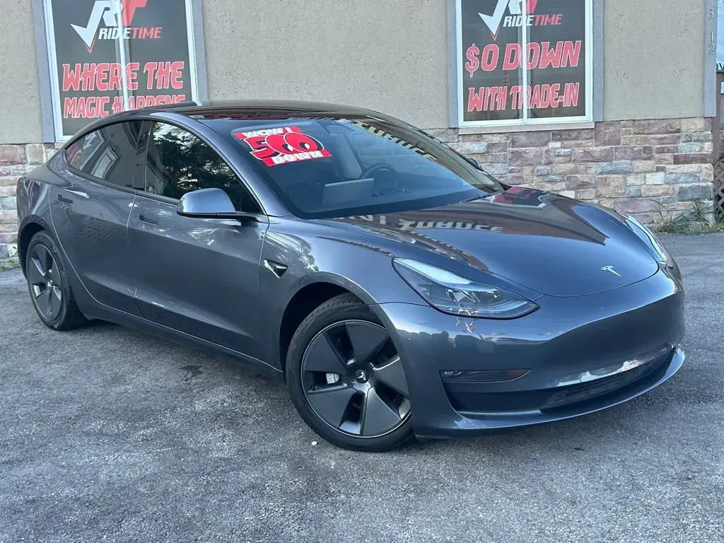 Vehicle Image 2